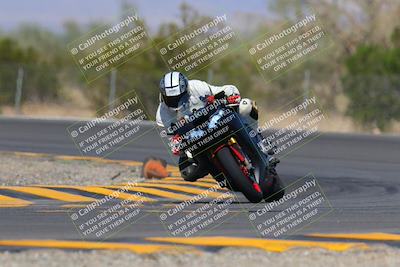 media/Oct-03-2022-Moto Forza (Mon) [[5f077a3730]]/Advanced Group/Session 3 (Turn 3)/